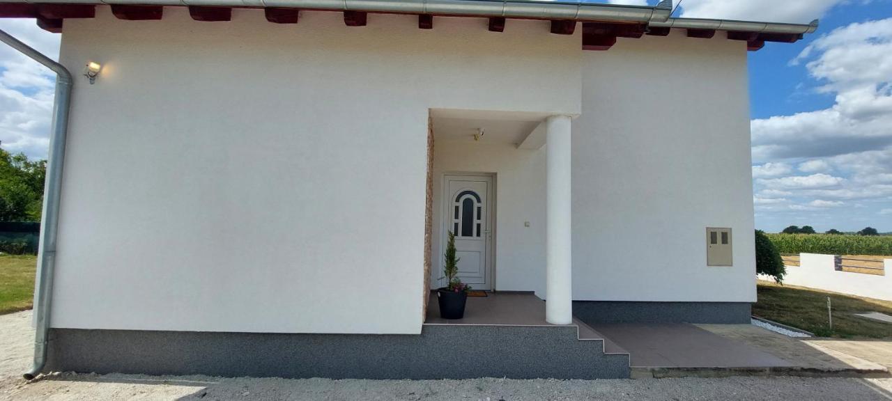 Kuca Za Odmor Domus Alba Villa Branjin Vrh Dış mekan fotoğraf